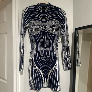 😍NWT! Sexy “ Blanc “ Navy Blue & White Sweater dress